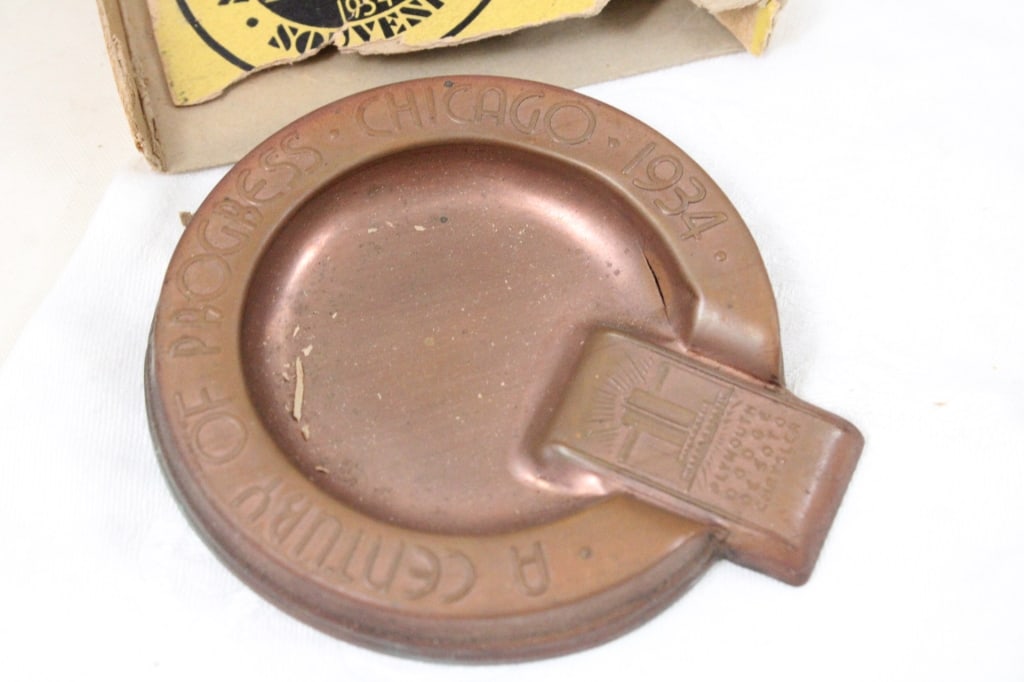 1934 & 1939 World's Fair, Matchbooks & Covers - 2