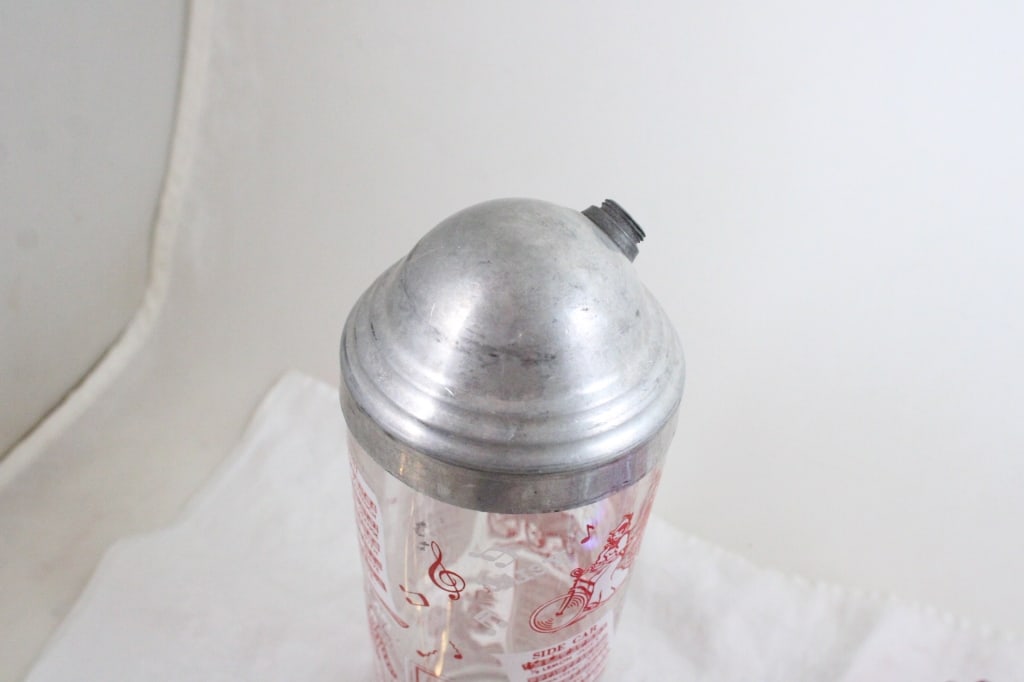1950's Coronet Melody Cocktail Shaker & More - 12