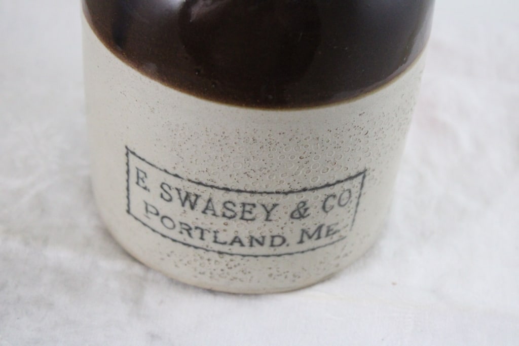 E Swasey Oyster Advertising Stoneware Jar - 2