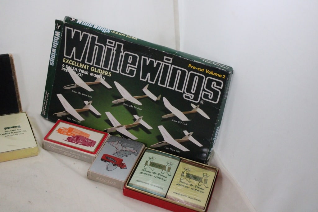 11 Decks Adv. Playing Cards, 2 Kits Airplanes - 2