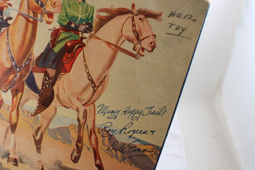 Hartland Plastics Dale Evans & Buttermilk Box - 8