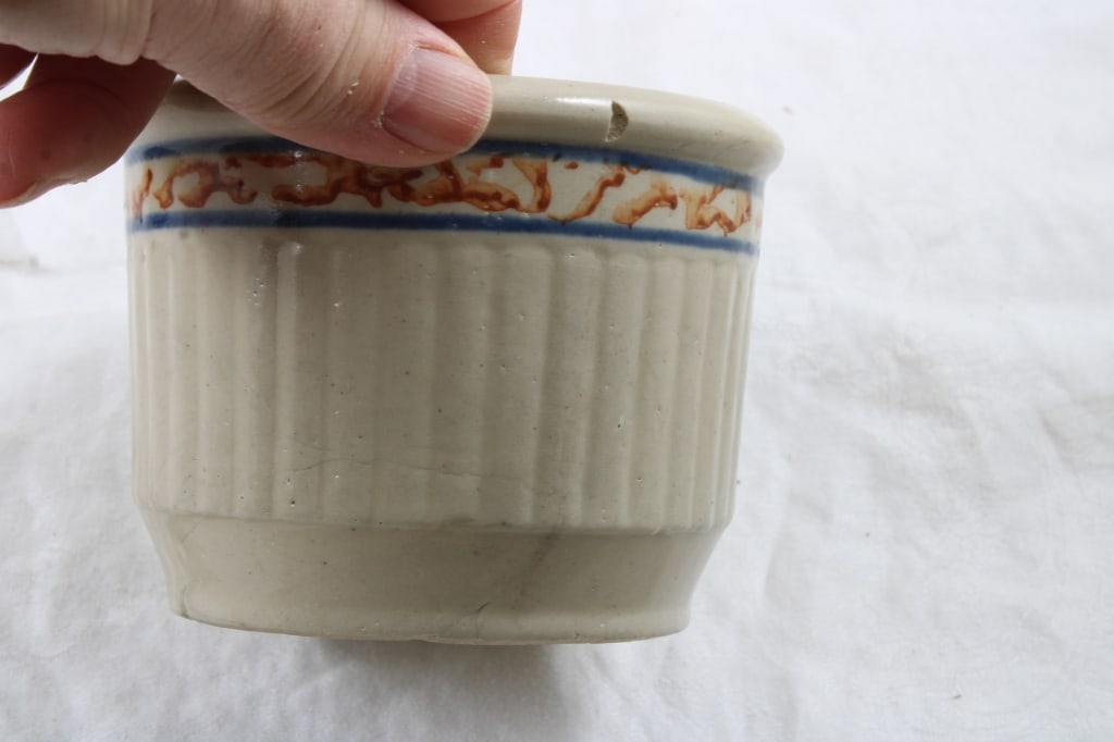 Red Wing Sponge Band Grey Line Jar and Custard Cup - 4