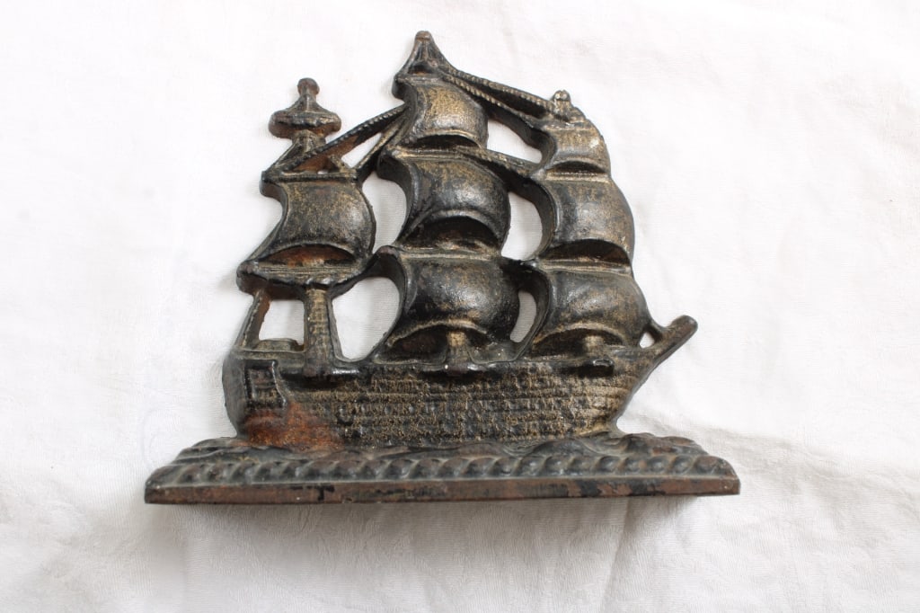 1920's Old Ironsides Ships Cast Iron Bookends - 4