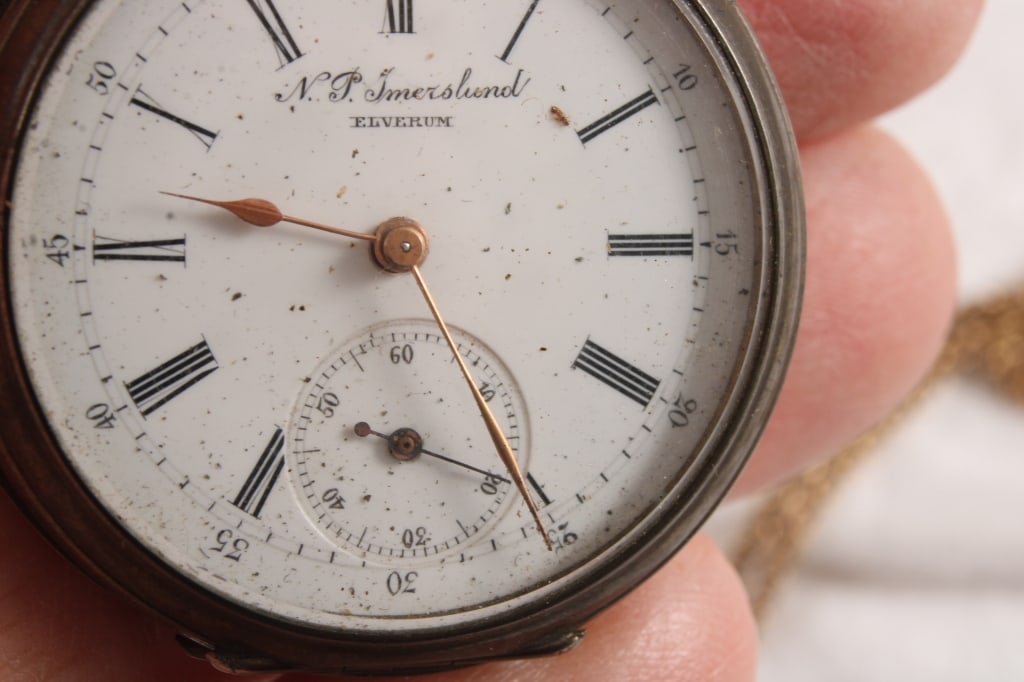 Key Wind Pocket Watch & 2 Winchester Pocket Knives - 16