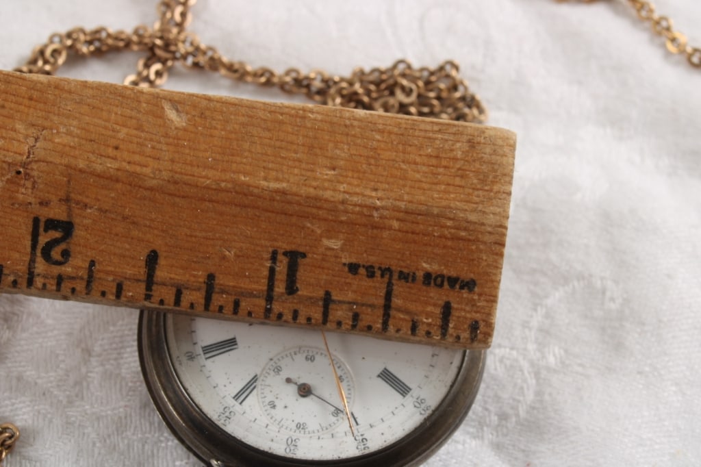 Key Wind Pocket Watch & 2 Winchester Pocket Knives - 17