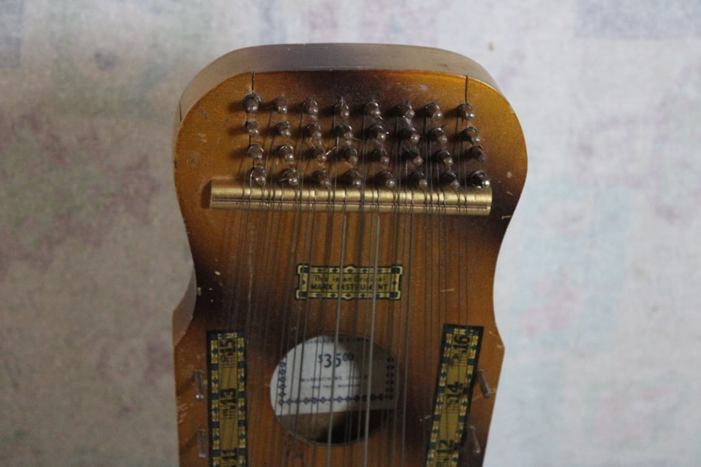 Marx Violin Uke in Case and some Music Sheets - 2