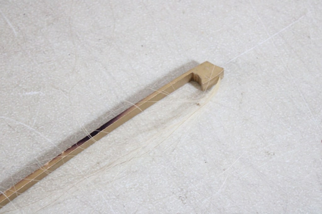 Marx Violin Uke in Case and some Music Sheets - 7