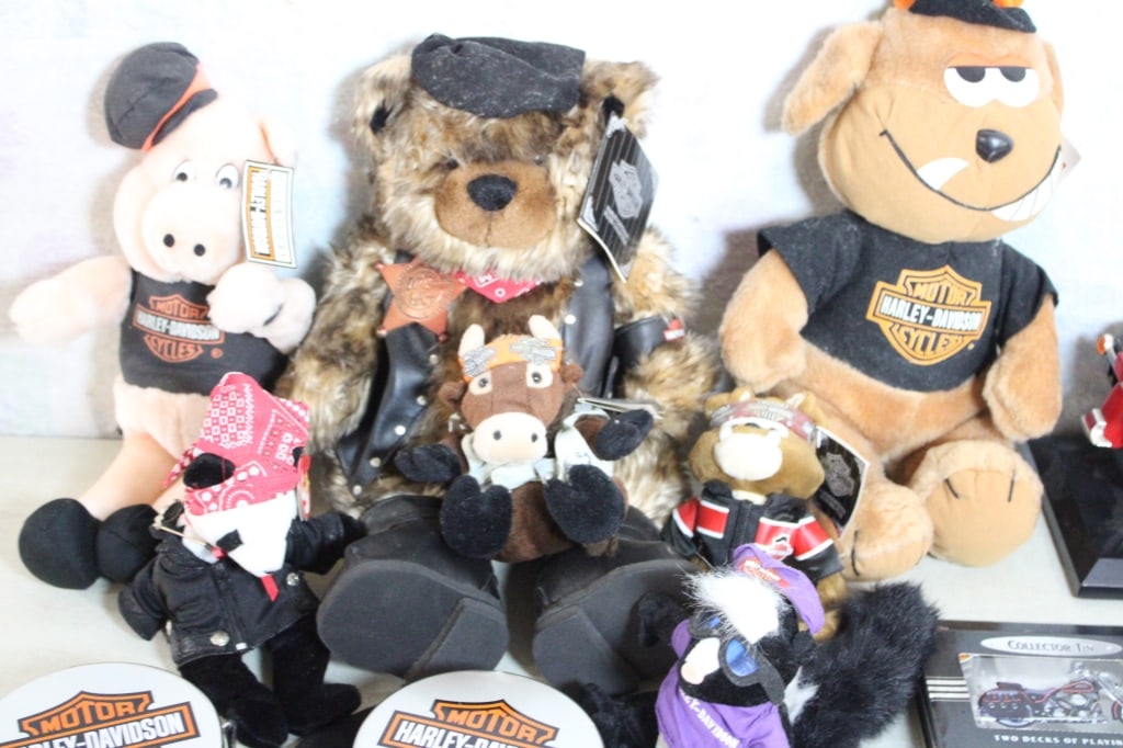 Harley Davidson Motorcycle Collectibles & Other - 3