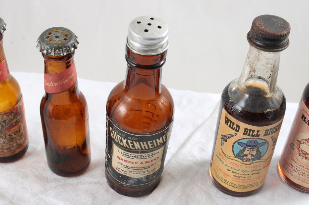 3 Mini Whiskey Bottles, 2 Budweiser Shaker Bottles - 3
