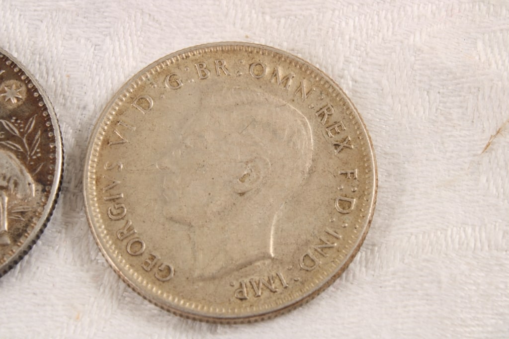2 Australia 1 Florin Geo. VI Silver Coins - 4