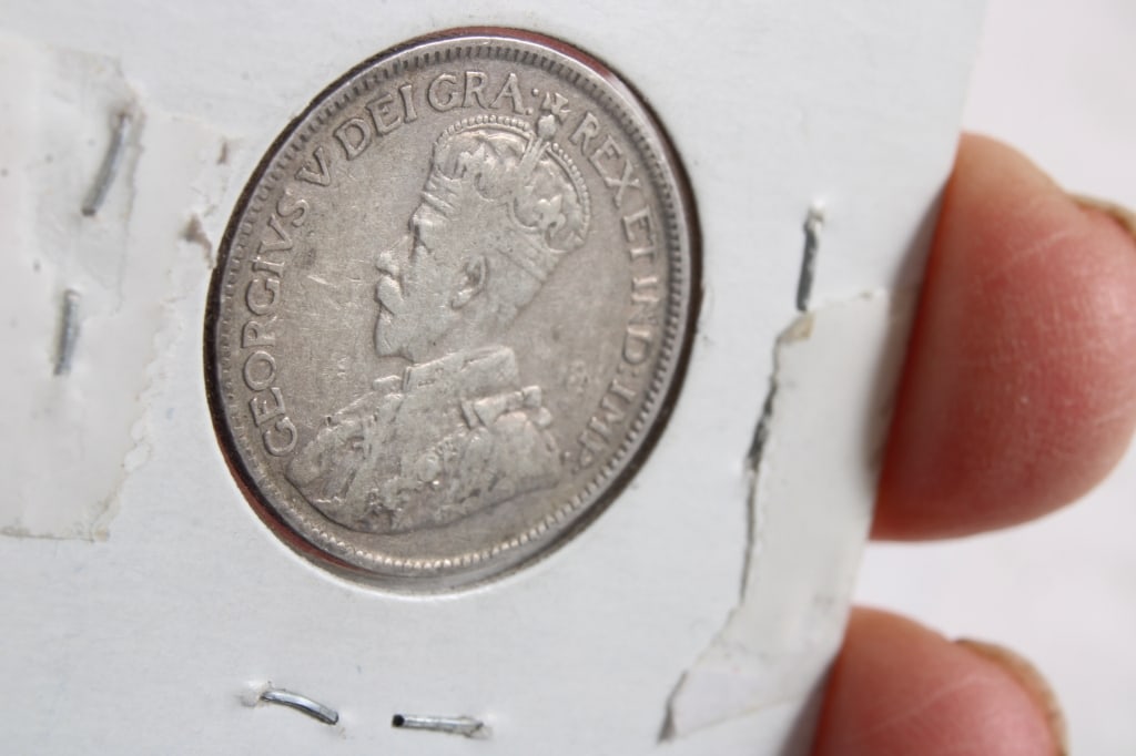 3 Antique Great Britain Silver Coins - 10