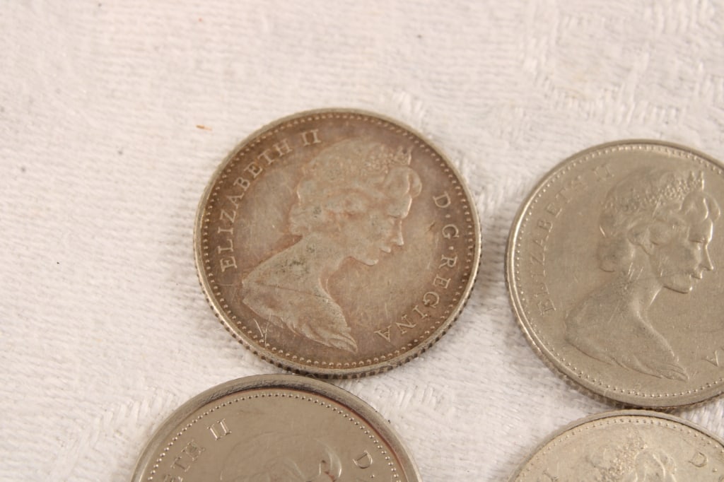 6 Vintage Canadian 10 Cent Silver Coins - 2