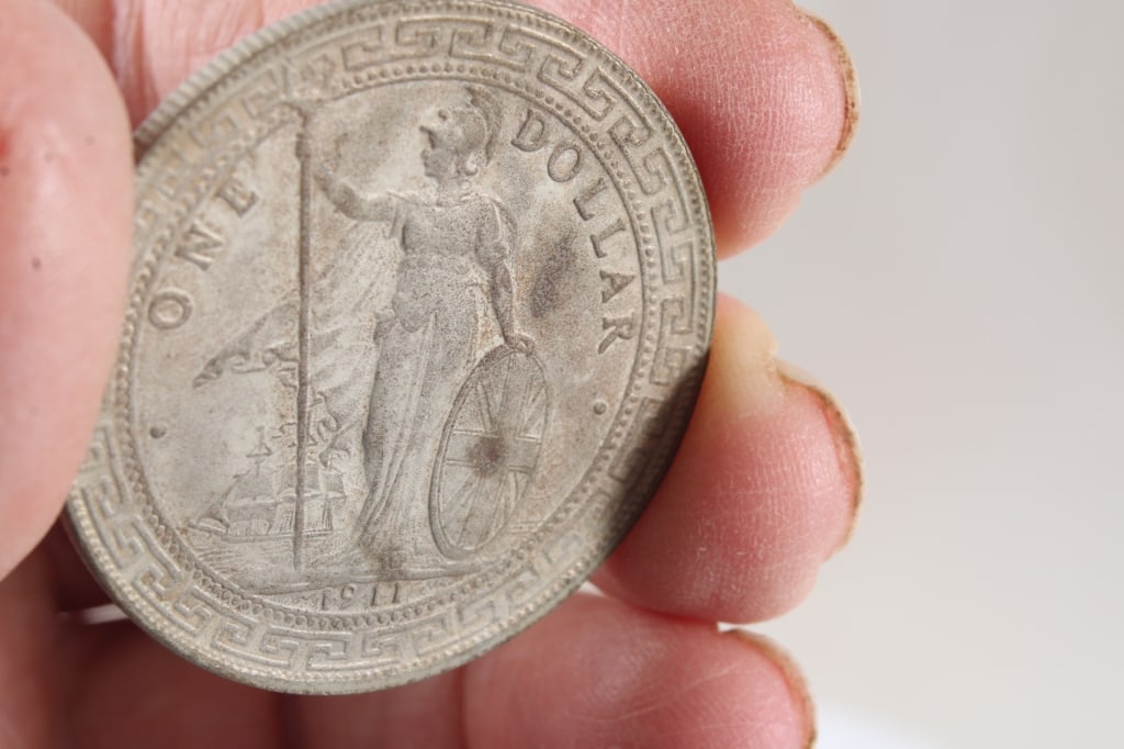 1911 Great Britain Trade Silver Dollar - 2