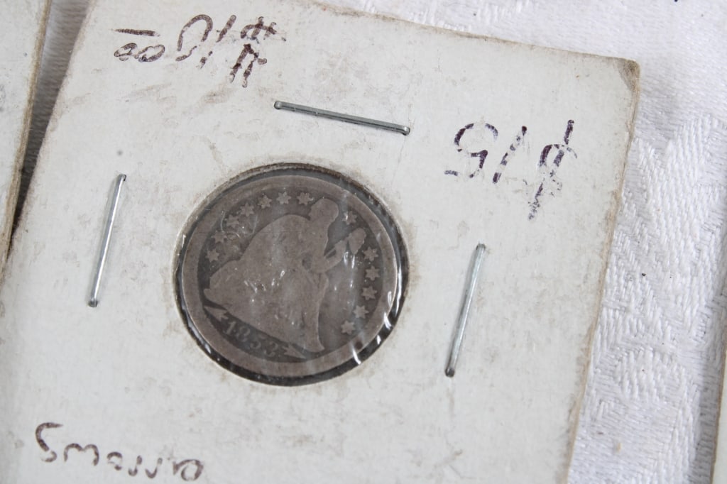 2 1853 United States Seated Liberty Silver Coins - 10