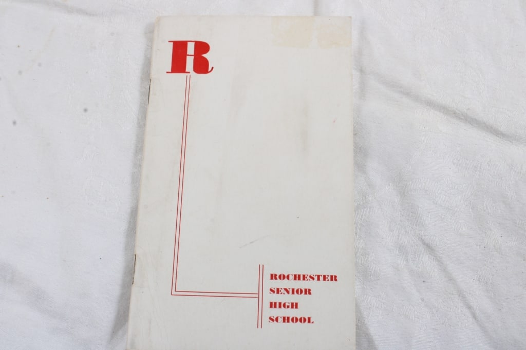 Cast Iron Parrot Bottle Opener, Roulette Game and - 11