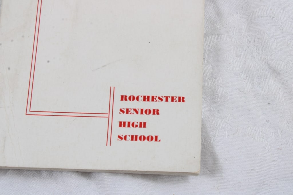 Cast Iron Parrot Bottle Opener, Roulette Game and - 12