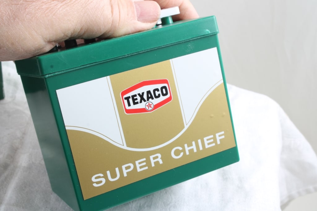Texaco Super Chief Battery AM Transistor Radio - 5