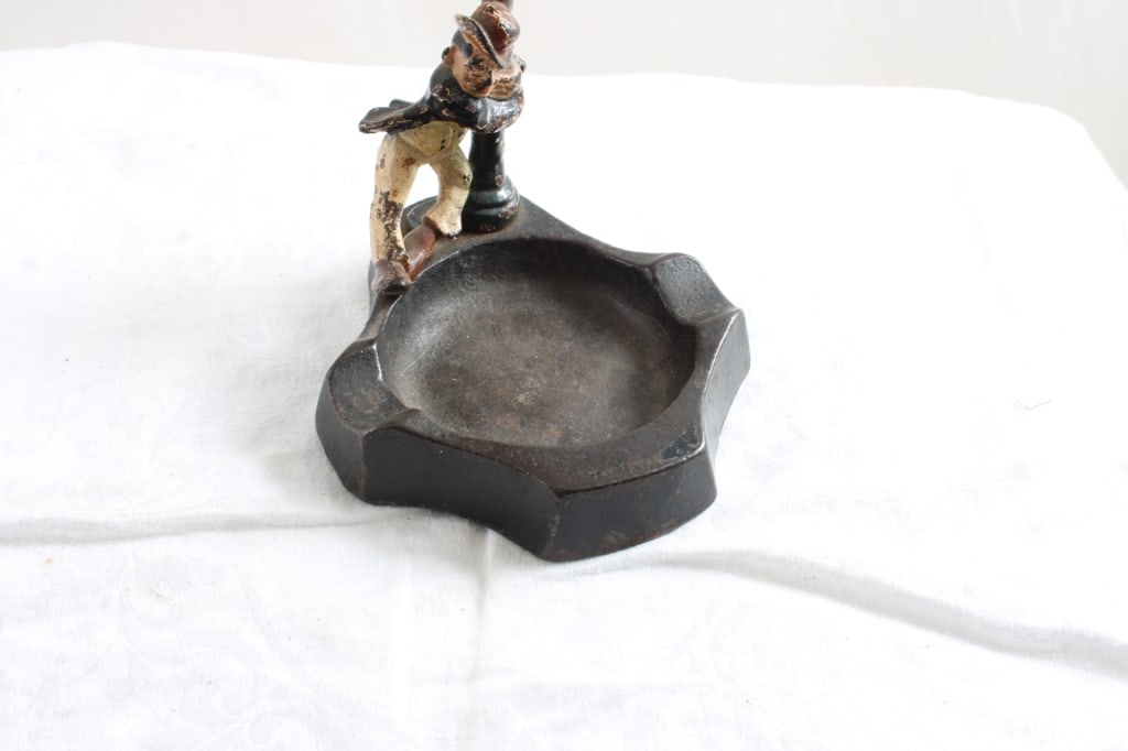 Cast Iron Drunk Man on Lamp Post Ashtray - 2