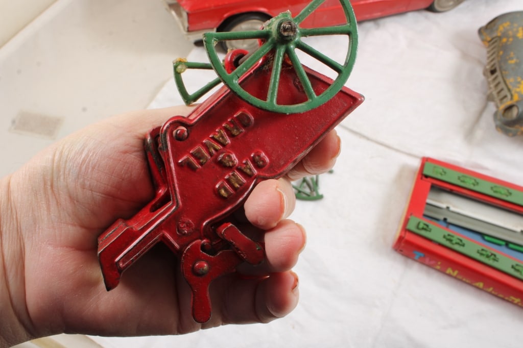 Vintage Toy Lot for Parts or Repair - 4