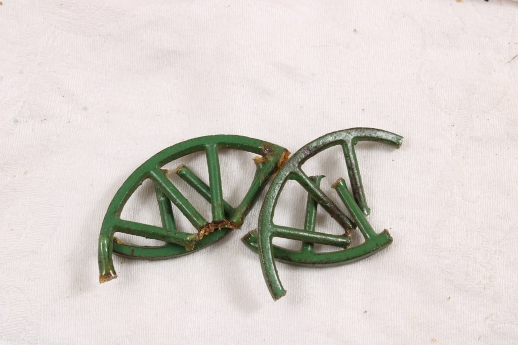 Vintage Toy Lot for Parts or Repair - 5