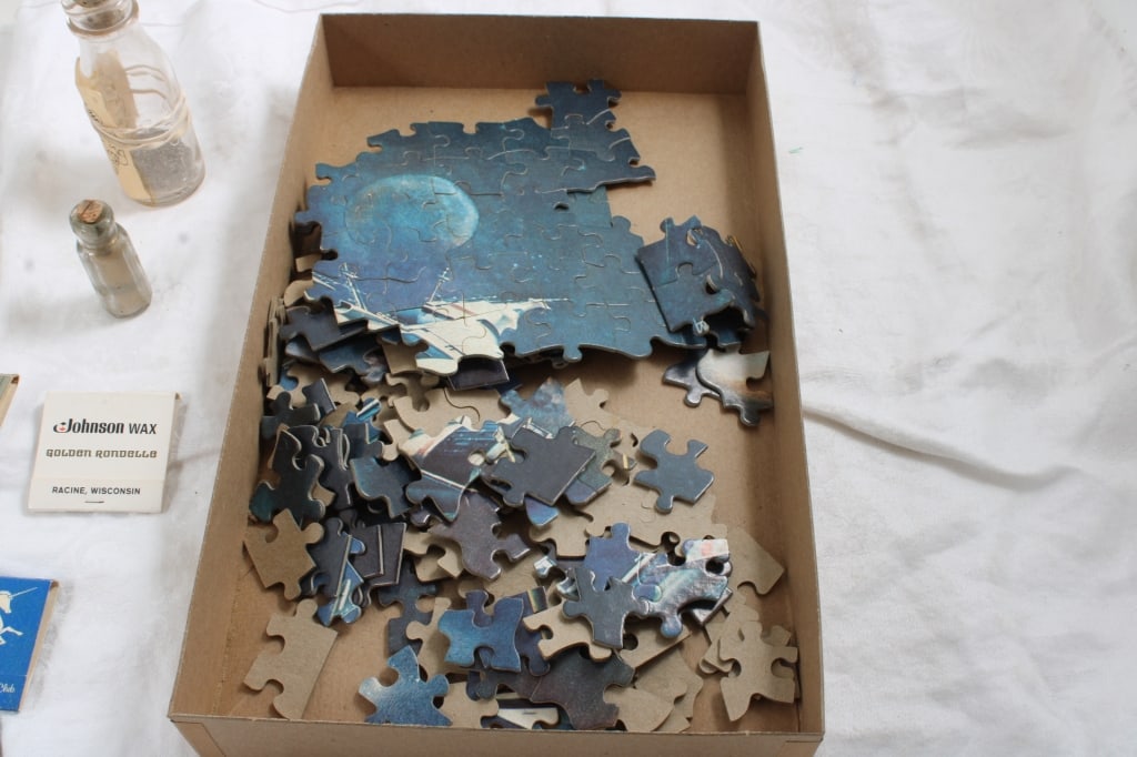 Puzzle, Mt. St Helens Ash, Bottles, Matchbooks - 19