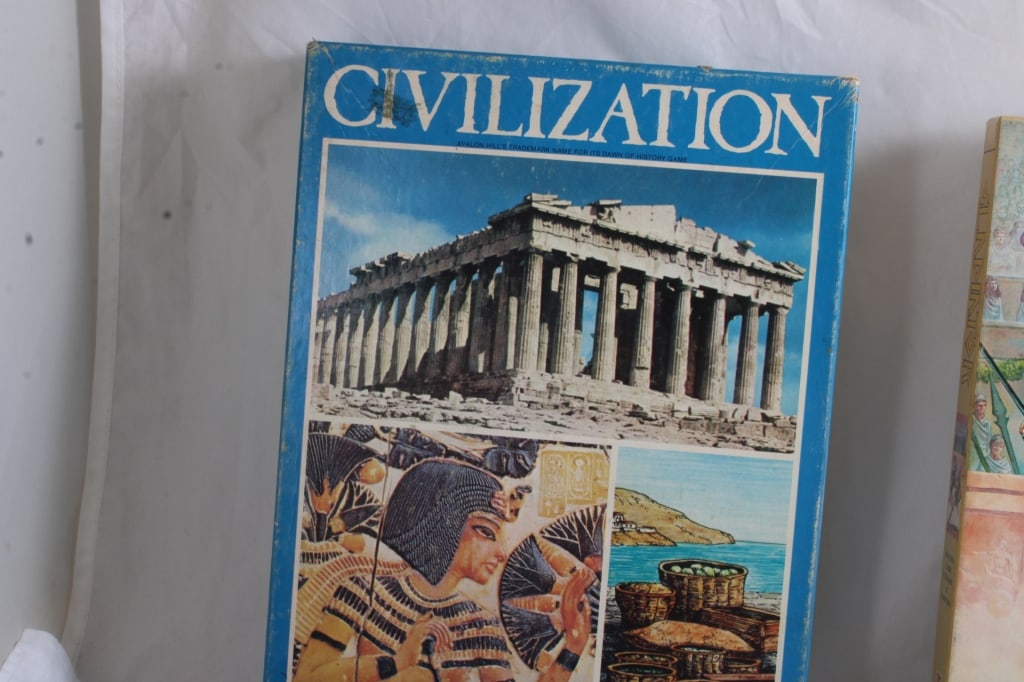 2 Avalon Hill Games Gladiator and Civilization - 2