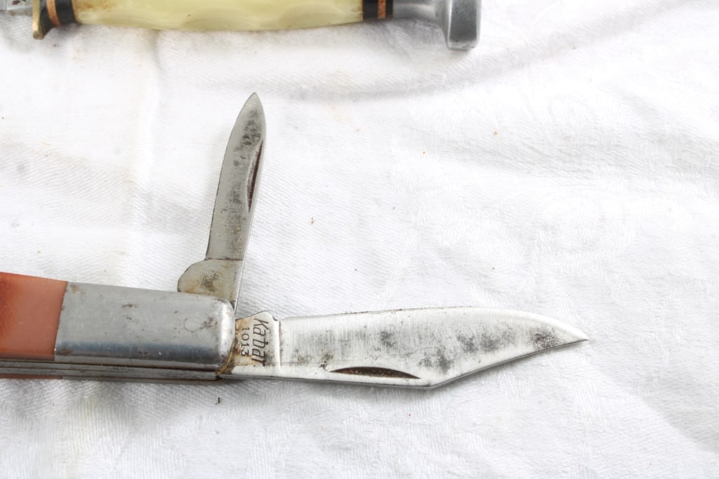 KaBar Fixed Blade Knife & Folding KaBar Knife - 3