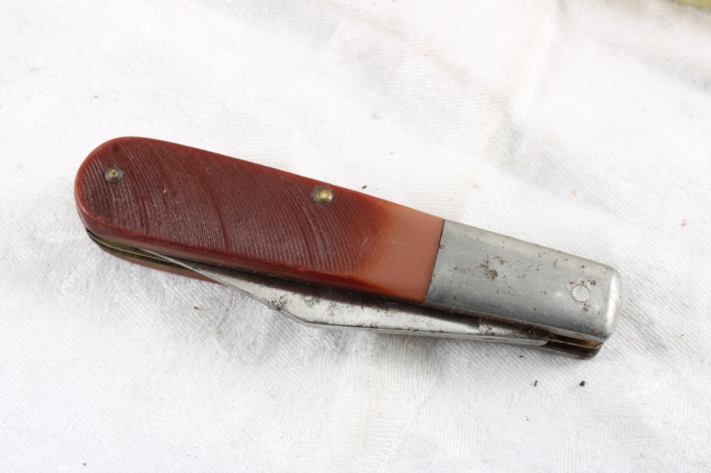 KaBar Fixed Blade Knife & Folding KaBar Knife - 6