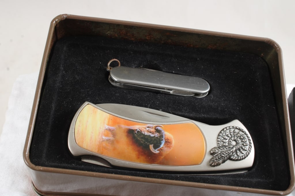 5 Folding Knives Buck 3 Blade, Frost Cutlery, - 2