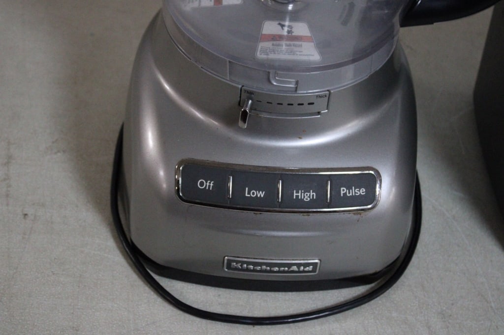 3 Kitchen Appliances KitchenAid, Lifetime, Rival - 3