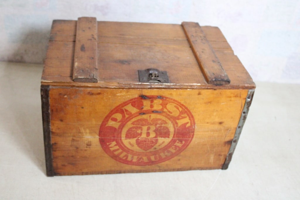 Pabst Blue Ribbon Pre-Prohibition Wood Beer Crate (1 of 7)