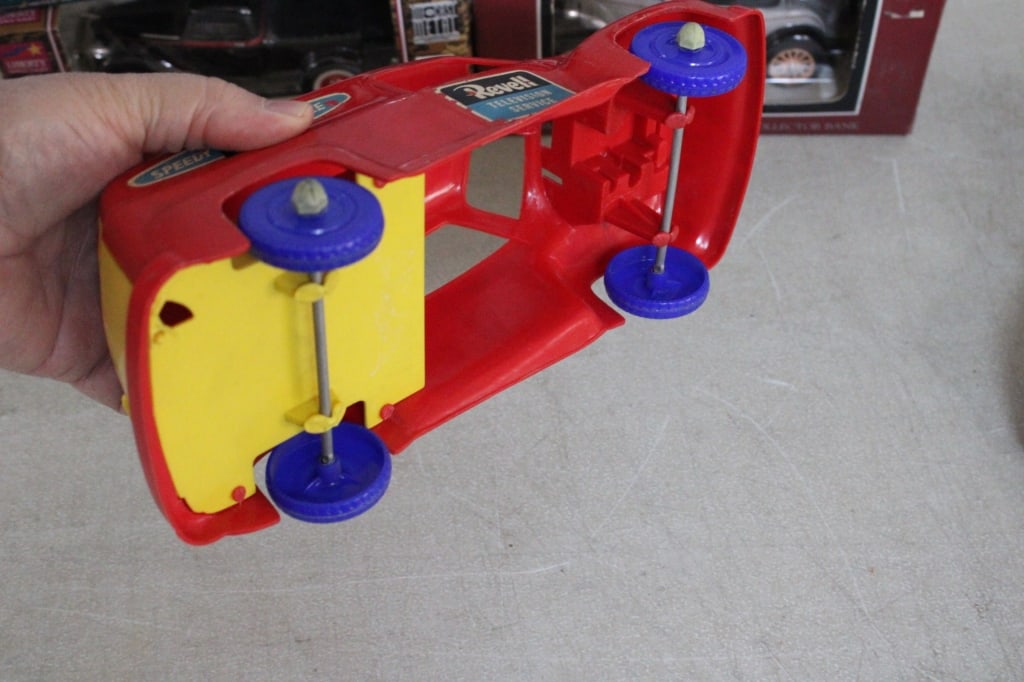 4 NIB Diecast Cars, 2 Revell Trucks, Erector Motor - 12