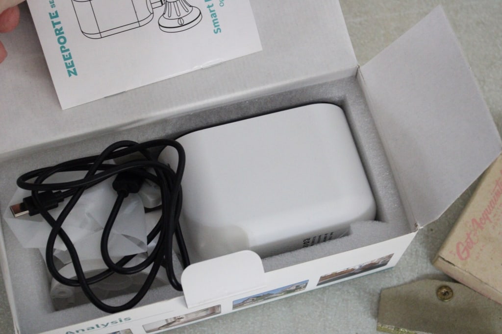 Security Camera, Metronome, Sun Visor Mirror, Bank - 13