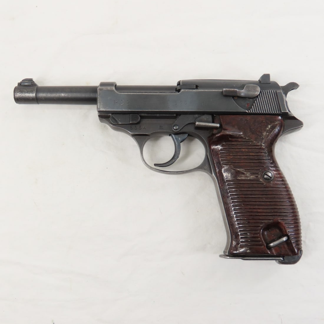 Walther P38 9mm semi-automatic pistol with 5 mags - 3