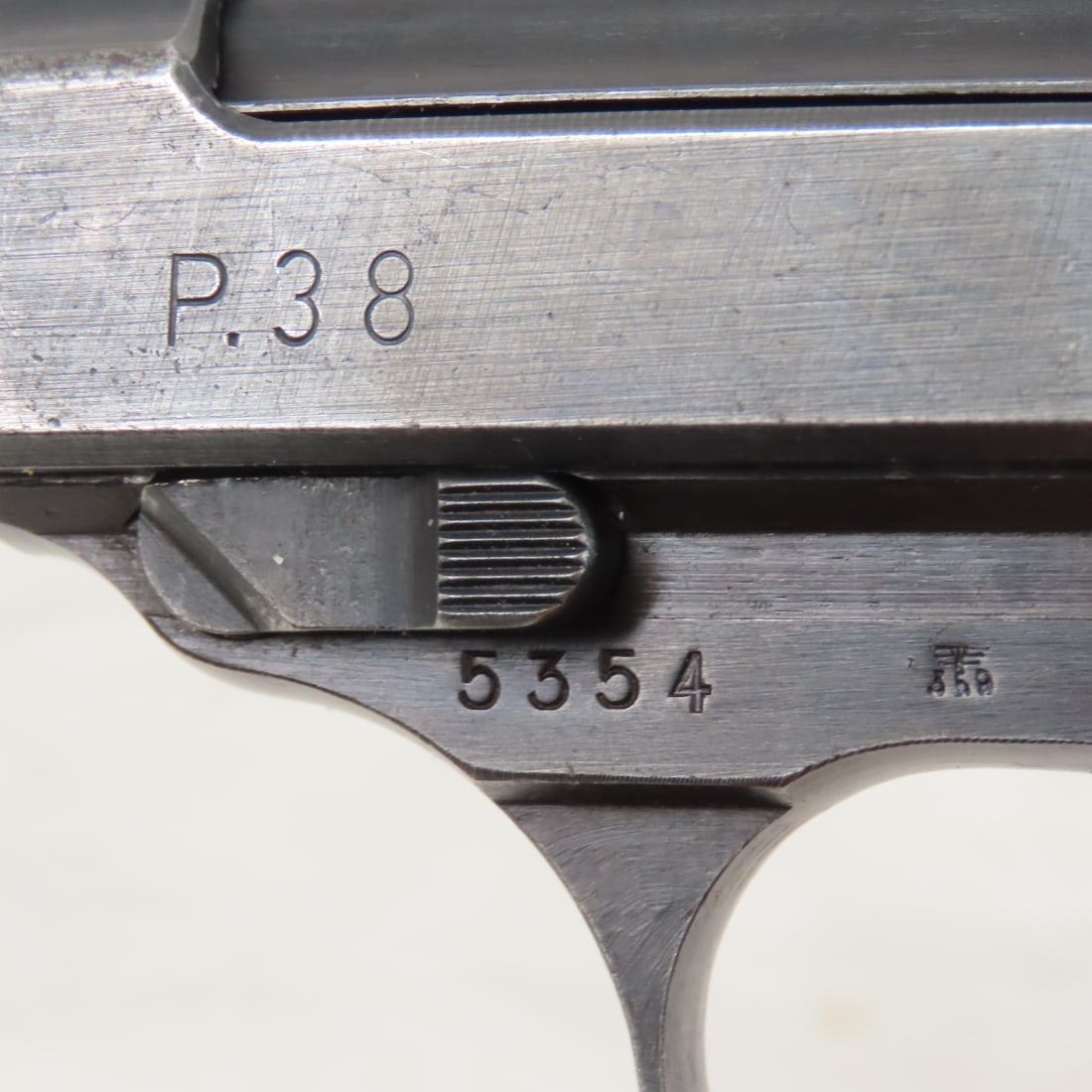 Walther P38 9mm semi-automatic pistol with 5 mags - 7
