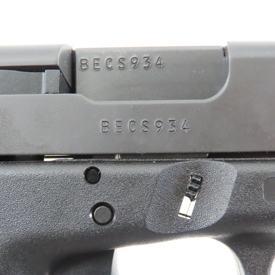 Glock G21 Gen 4 .45 Auto pistol with 4 magazines - 10