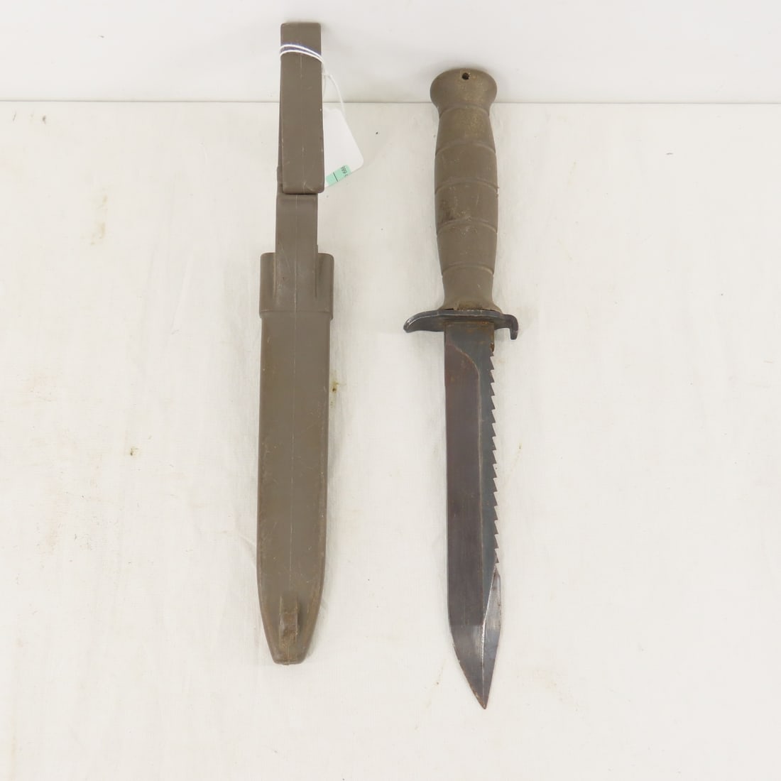 Vintage Austrian Glock 81 Sawback Knife & Sheath - 2