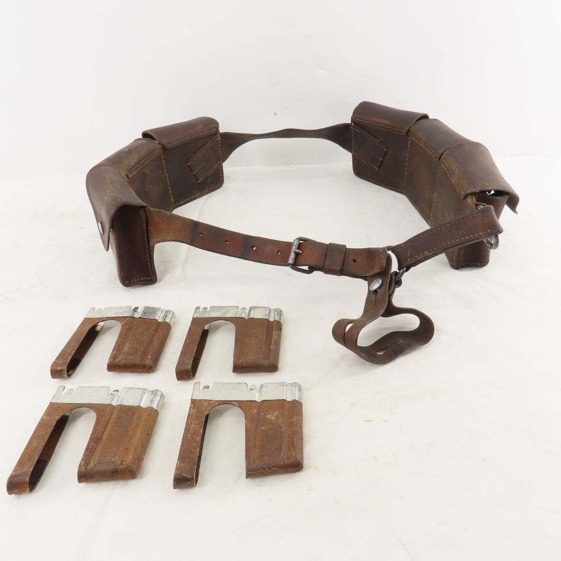 Swiss Army Cavalry leather ammo belt / 6 pouches: Swiss Army Cavalry leather ammo belt / 6 pouches - Maker mark is unreadable except 37. Lot Size 14x6x6" 3 LB All information and photos are intended to be as accurate as possible, but errors are possi