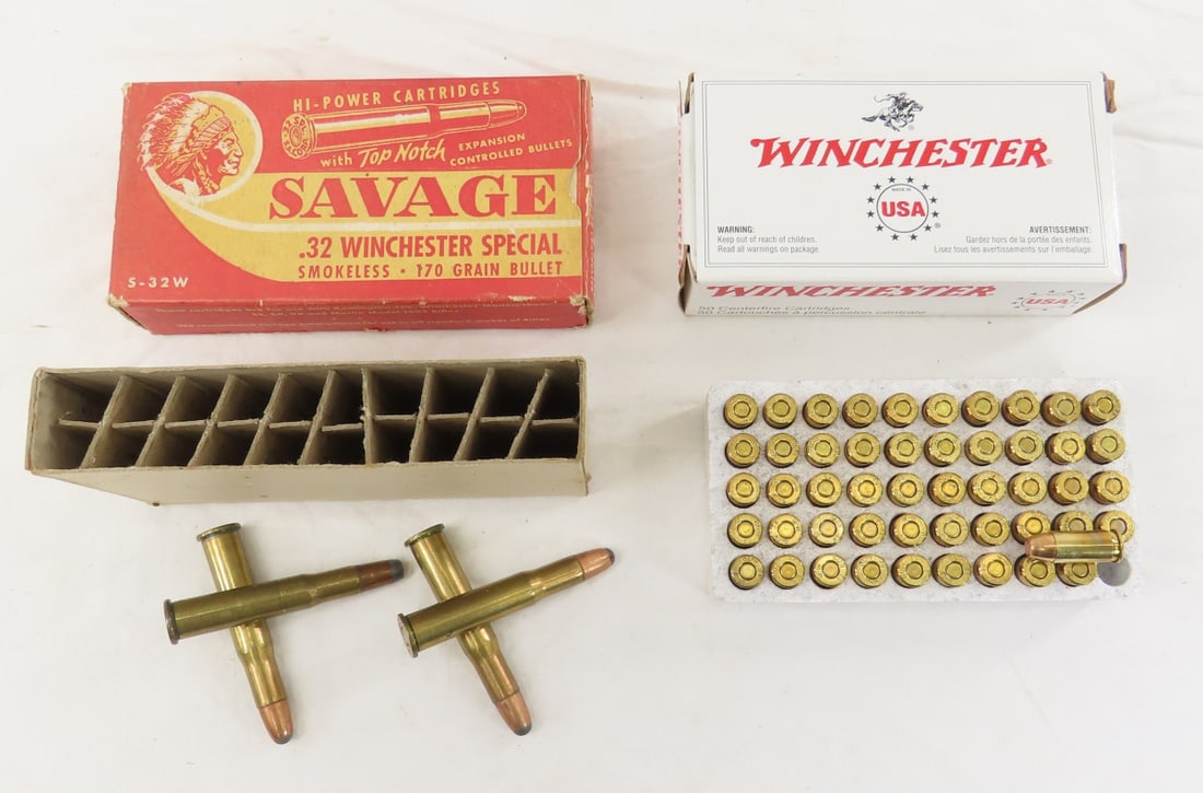 50 Rounds Winchester 32 Auto & Vintage Savage box: 50 Rounds Winchester 32 Auto & Vintage Savage box - Savage .32 Winchester Special box with 4 rounds. Full box of 50 Winchester 32 Auto 71 gr FMJ. Lot Size 6x4x4" 5 LB All information and photos are in