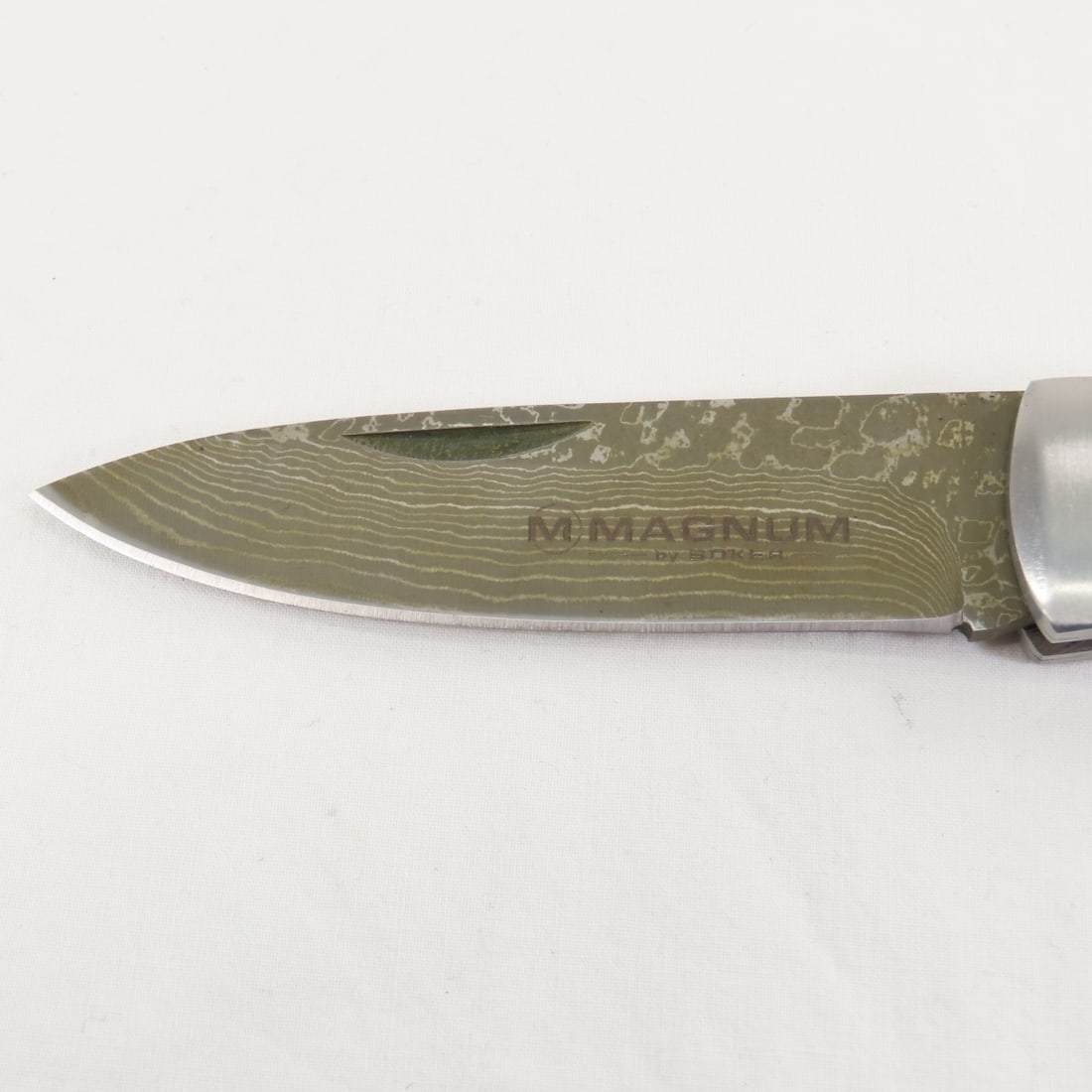 3 Boker Pocket Knives, Magnum, 0569, & BO7307 - 4