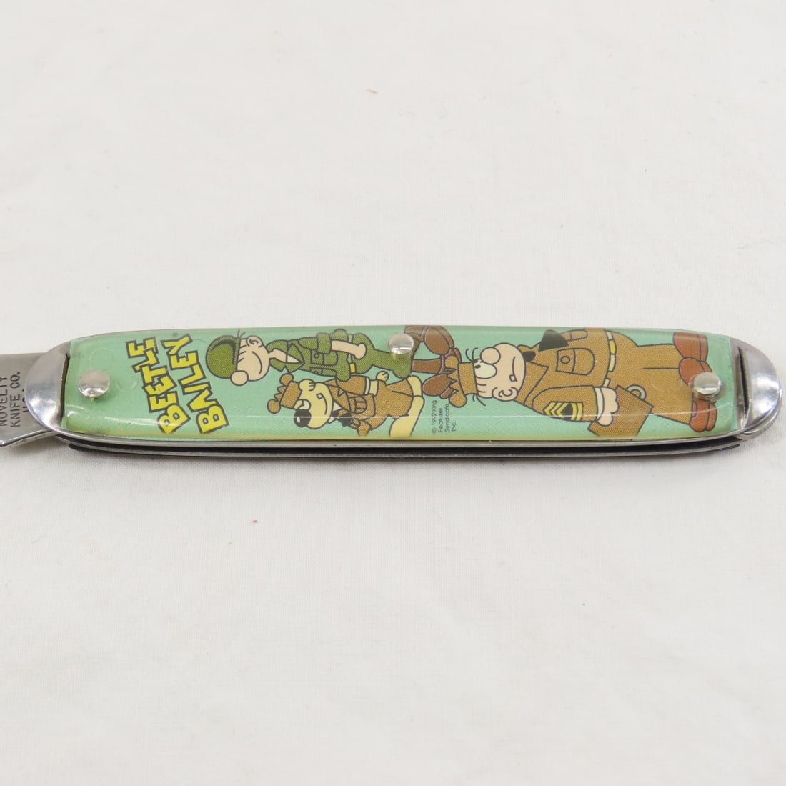 2 Beetle Bailey 50th Anniversary Pocket Knives - 4