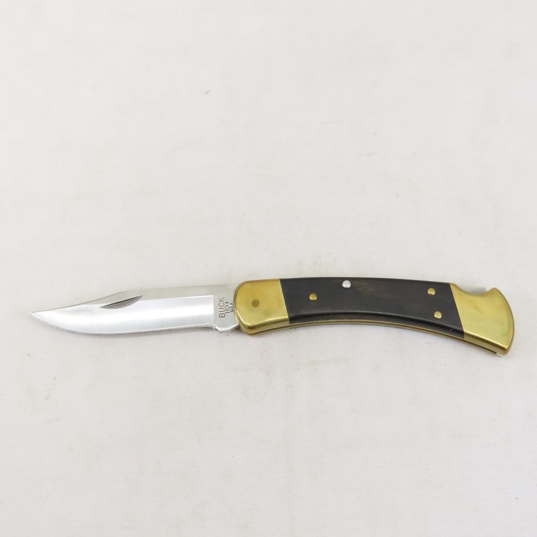 2 Buck 110 Folding Hunter Knives 2018 & 2019 - 3