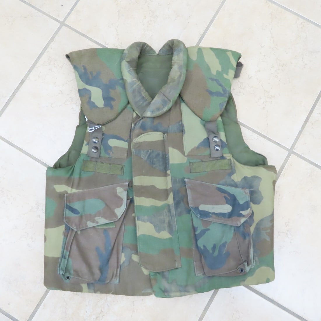 US Body Armor Fragmentation Protective Vest (1 of 11)
