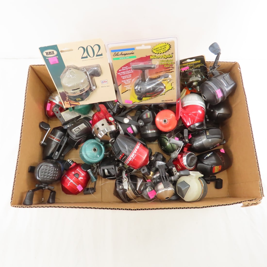 25+ Closed Face Fishing Reels, Shakespeare & Other (1 of 9)
