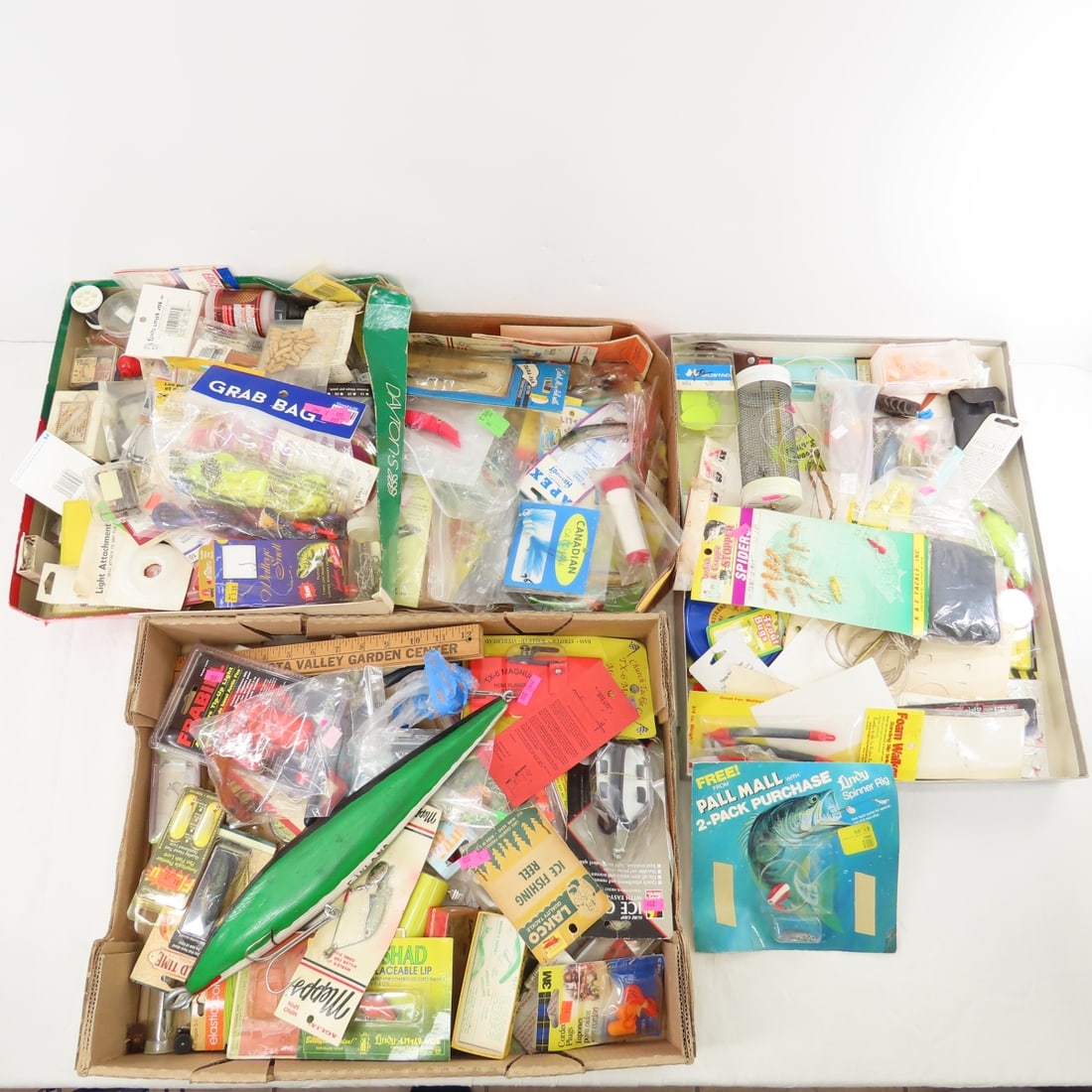 10+ lbs Fishing Jigs, Plugs, Hooks, Softbaits (1 of 11)