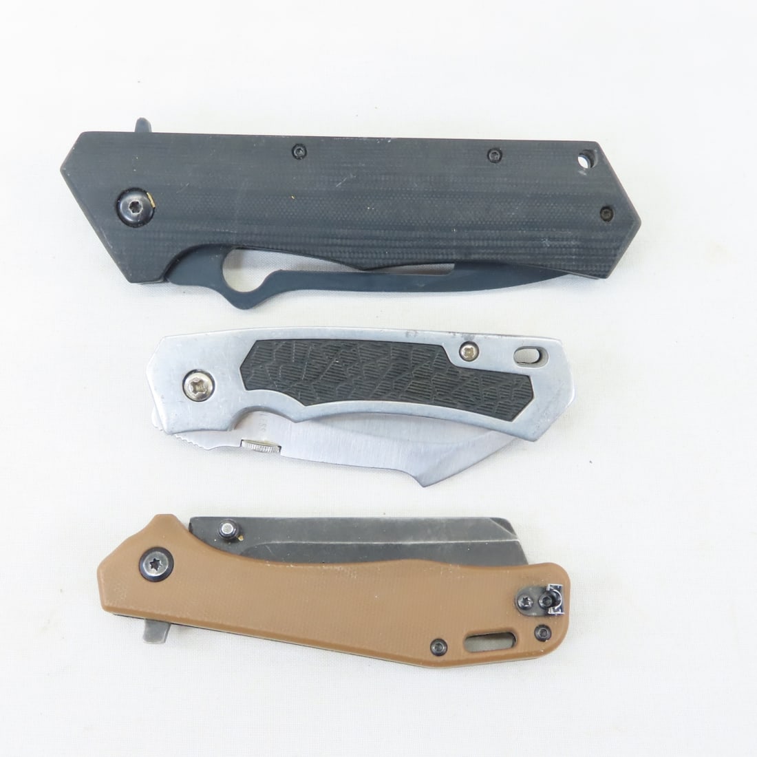 15 Pocket & Tactical Knives, Case & Others - 15