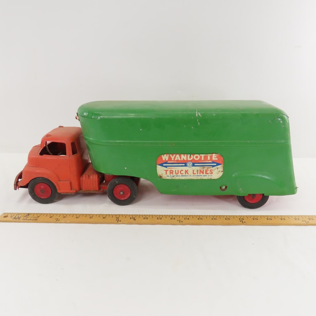 Wyandotte Truck Lines Plastic Cab & Steel Trailer - 2
