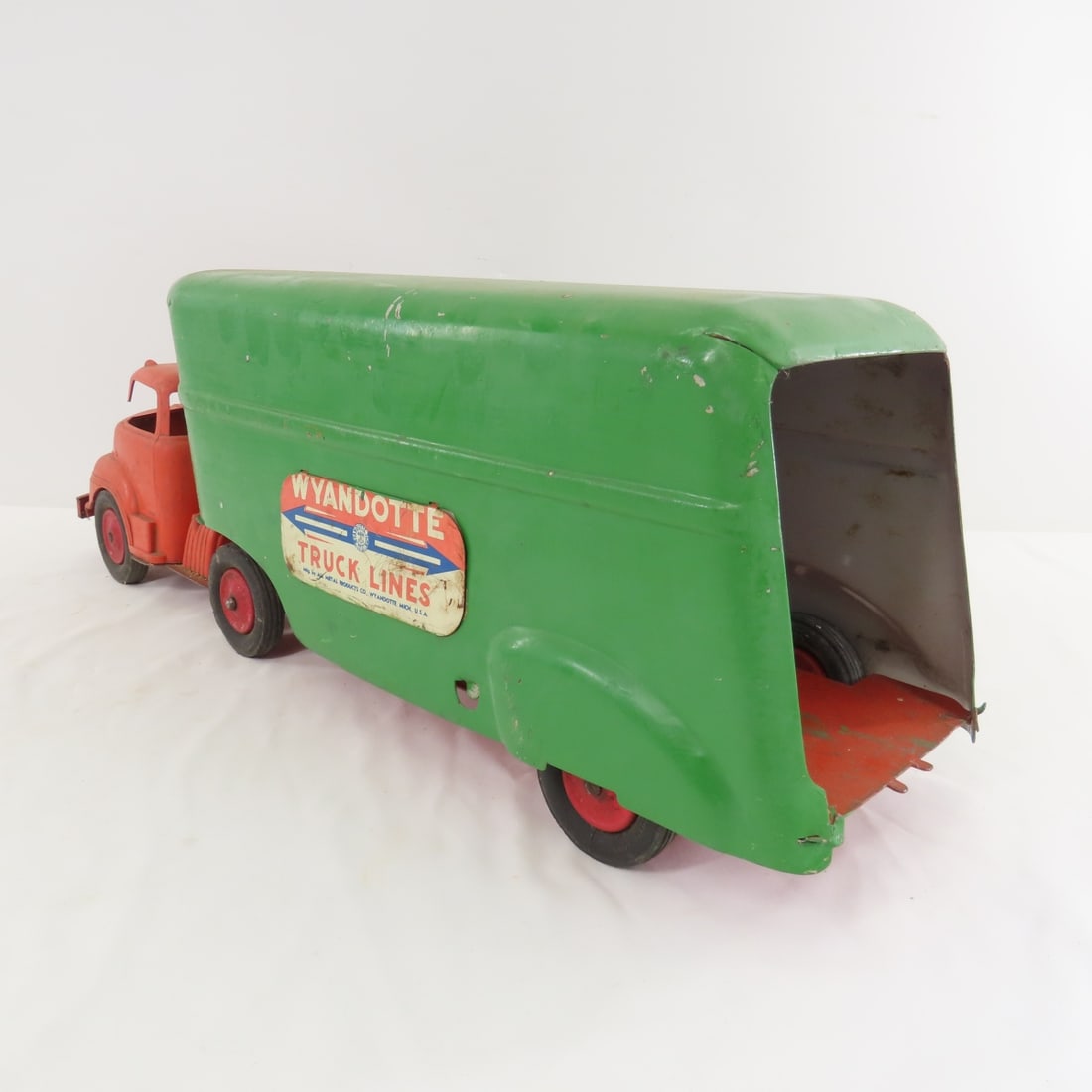 Wyandotte Truck Lines Plastic Cab & Steel Trailer - 3