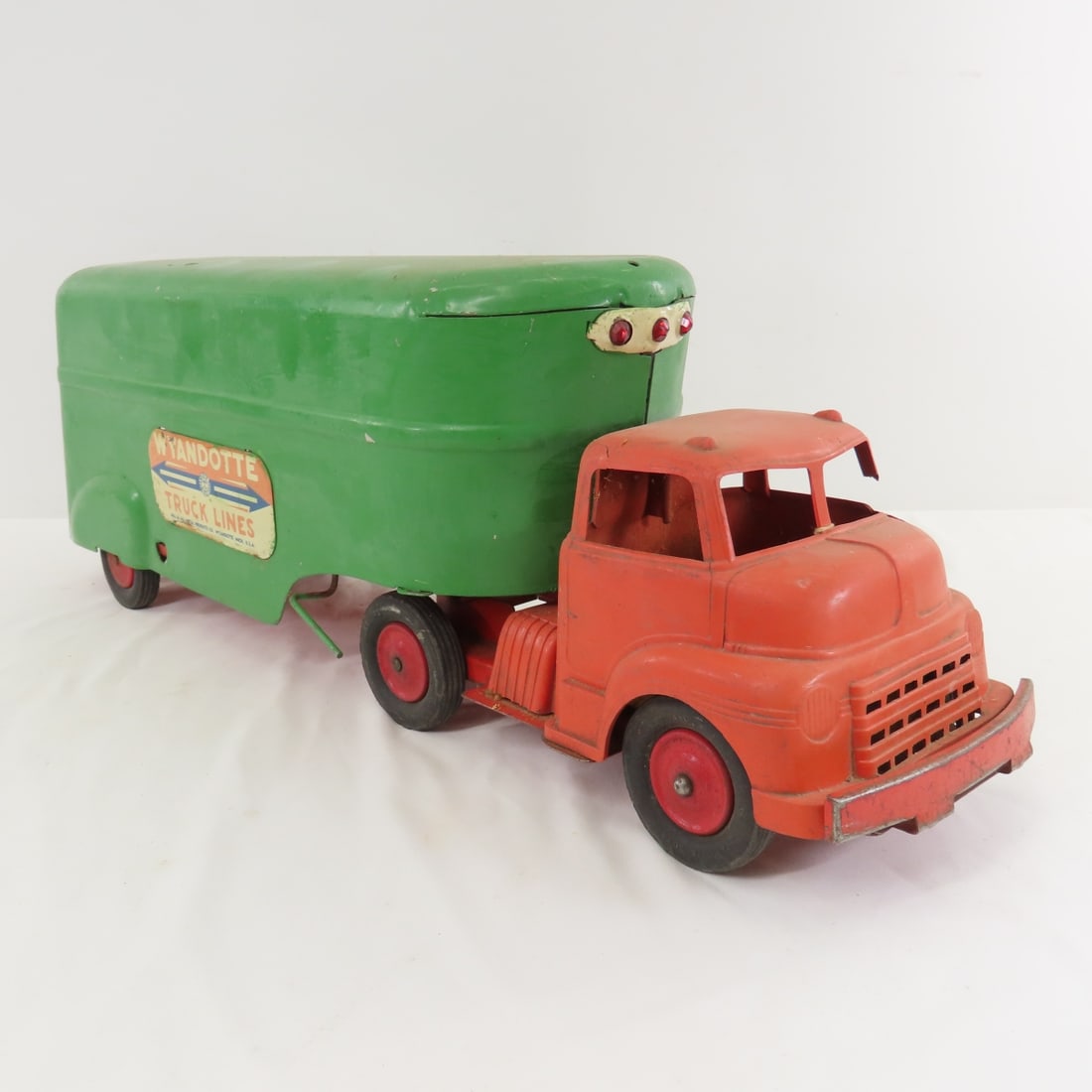 Wyandotte Truck Lines Plastic Cab & Steel Trailer - 7
