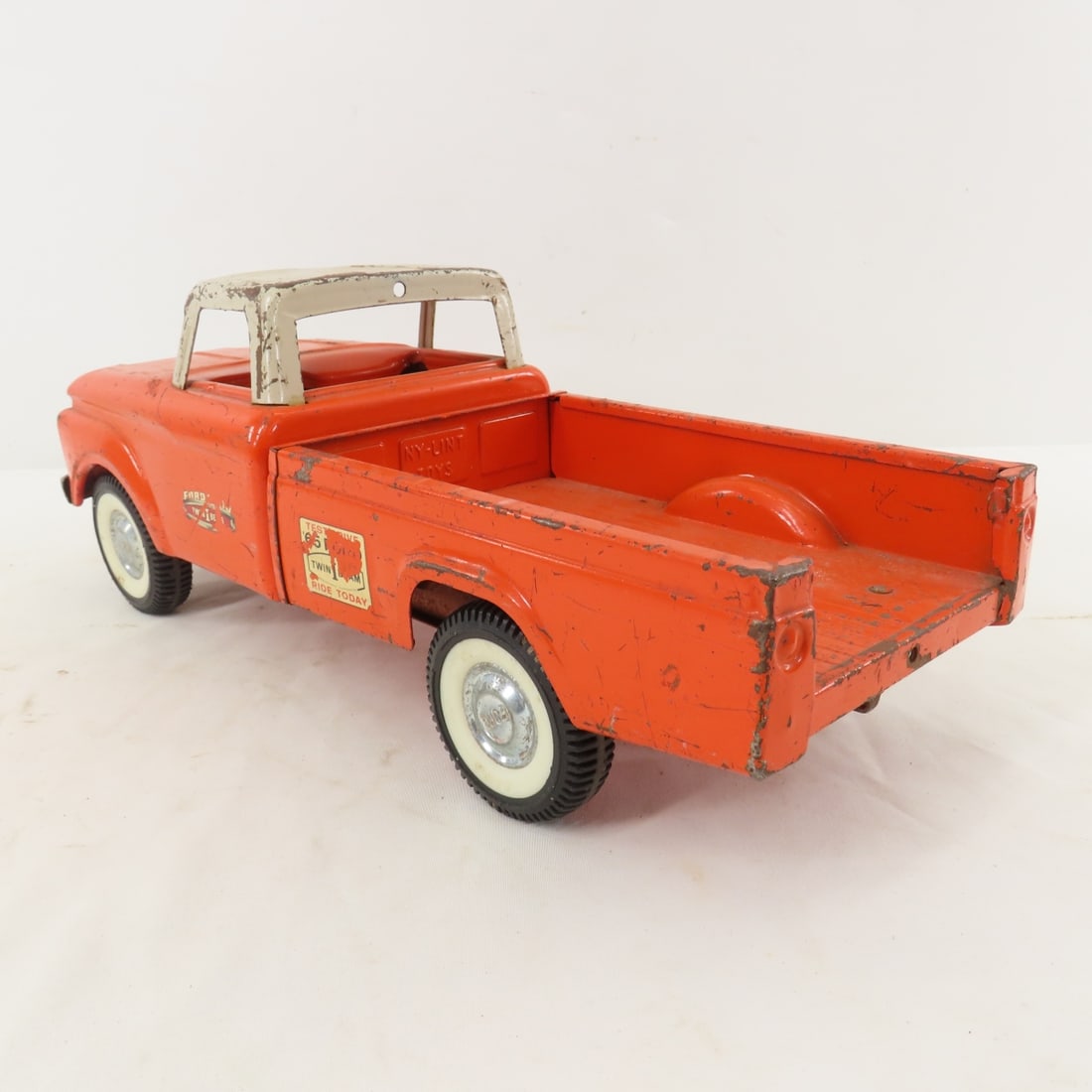 1965 Ford Twin l Beam promo pickup truck - 3